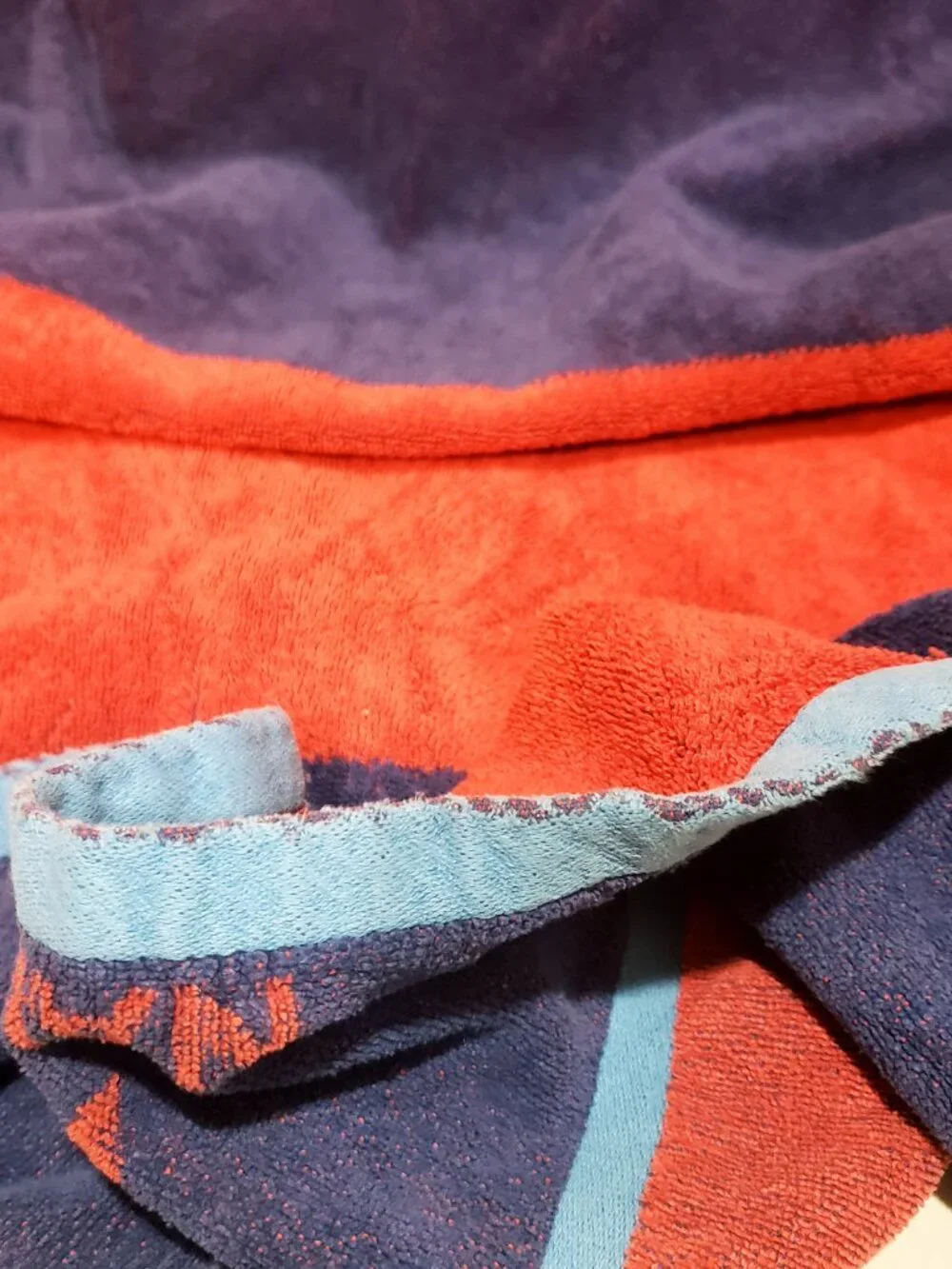 Nautica Bath Beach Towel Blue Red Wide Stripes 33